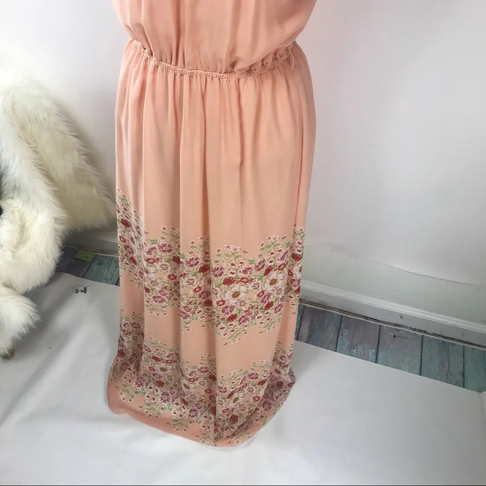 Chelsea & Violet Floral Maxi Dress - Picture 6 of 8